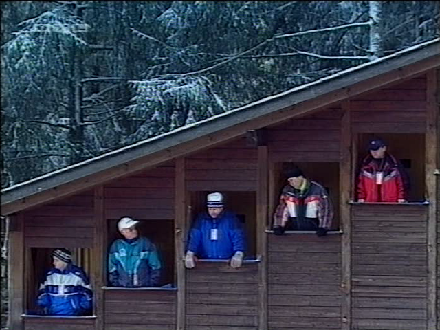 Sędziowie sobotnich zawodów w Engelbergu (RTL)